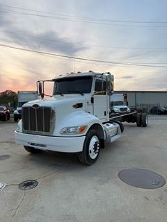 2022 Peterbilt 337 Cab & Chassis Truck