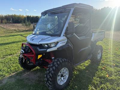 Can-Am DEFENDER X MR Utility Vehicle