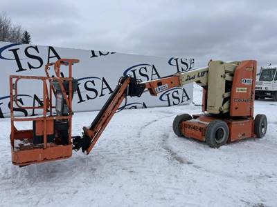 JLG E300AJP Articulating Boom Lift