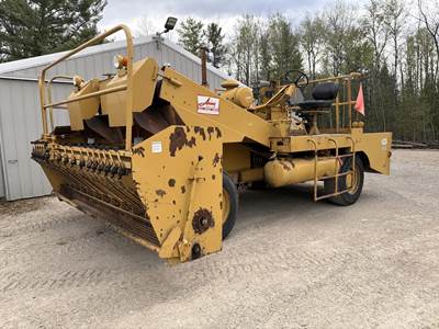 Etnyre K Asphalt Chip Spreader