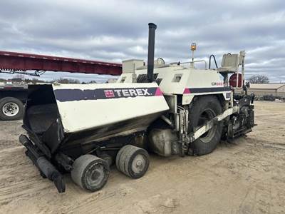 Cedarapids CR552 Asphalt Paver