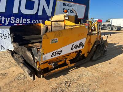 LeeBoy 8500T Asphalt Paver