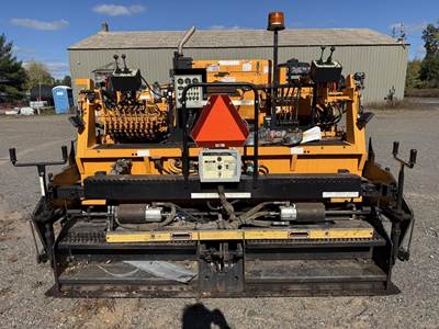LeeBoy L8510R Asphalt Paver