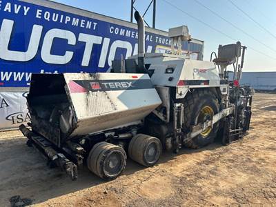 Terex CR452 Asphalt Paver