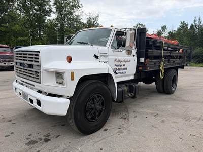 Ford F-700