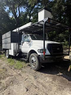 Ford F-750