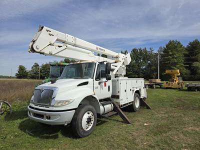 International 4400