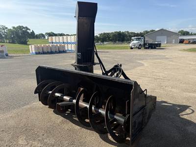 Location: Fergus Falls, MN Location: Fergus Falls, Mnhydraulic Chute, Pto, Aprox