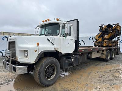 Mack DM688S