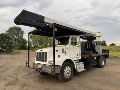 Peterbilt 330 INSULATED