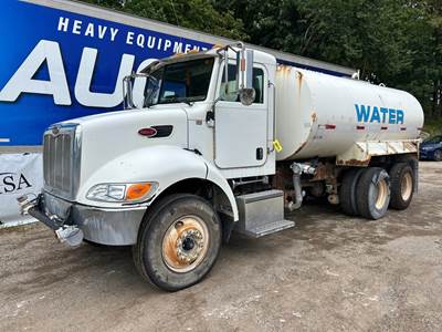 Peterbilt 335