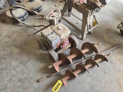 Location: Iowa City, Ia Honda GX240 8HP Gasoline Engine, Approx. 8" And 11" 