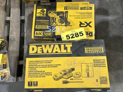 Location: Iowa City, Ia Dewalt 20V Max XR 1" Rotary Hammer Kit, Dewalt Large