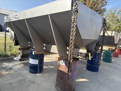 Location: Iowa City, Ia Approx 70"x120"x45" Stainless Steel Hopper, Briggs