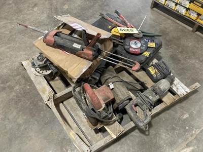 Location: Iowa City, Ia (2) Dewalt Batteries, Misc. Tools