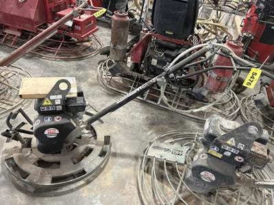 Location: Iowa City, Ia Honda GX160 Gasoline Engine, Extra Blades, Starts