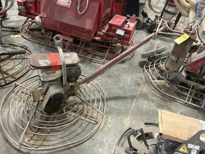 Location: Iowa City, Ia Honda GX240 8HP Gasoline Engine, Starts And Runs