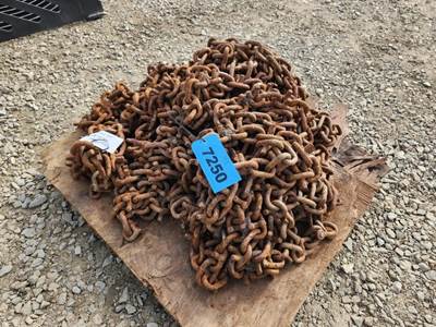 Location: Isa Yard: Merrill, Wi Seller's Notes: "Chains Fit 600 Or 700 Tires"