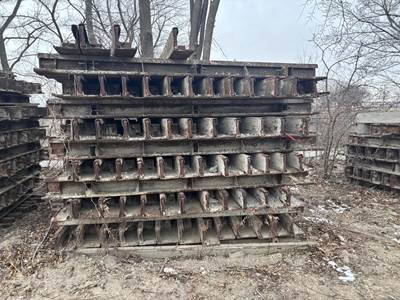 Approx 8"x10', Approx (125) Pcs