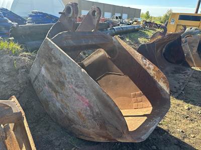 Location: Albertville, Mnapprox 90mm Bucket Pins, Approx 25" Pin To Pin Distance