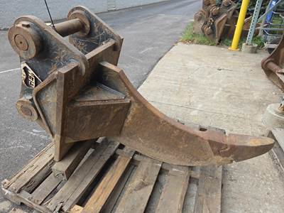 Location: Brookfield, Wifits Komatsu PC170 Excavator, Approx. 70mm Pin Width