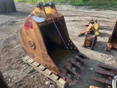 Location: Lannon, Wi Location: Lannon, WiFits Liebherr 904 Inspection By
