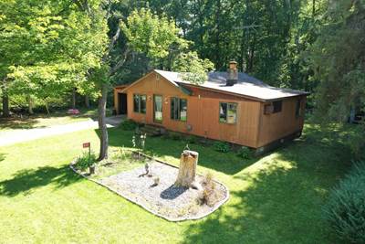 Location: Tomahawk, Wi Location: Tomahawk, WiAn Up North Cabin Awaits! Just A