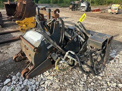Location: Lannon, Wi Location: Lannon, WiQuick Attach, Hydraulic Sideshift,