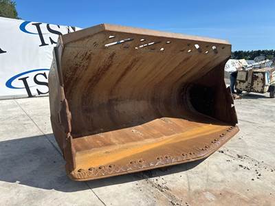 Location: Isa Wi Yard - Merrill, WiFits Volvo L260H, Approx 130 MM Top Pins,