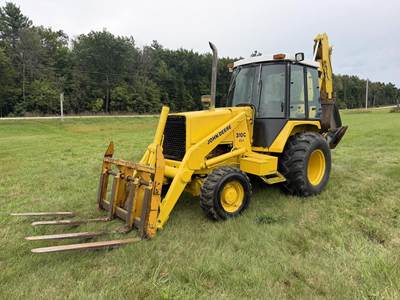 John Deere 310C Backhoe