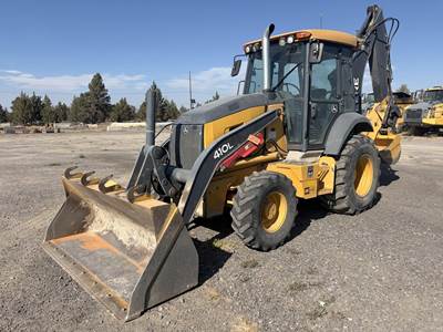 John Deere 410L Backhoe
