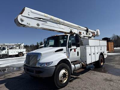 Altec AA55 Boom / Bucket Truck