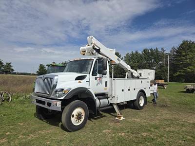 International WorkStar 7300 Boom / Bucket Truck - 2013 ALTEC TA41M Aerial Lift