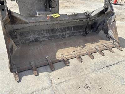 Bobcat APPROX 84" Bucket