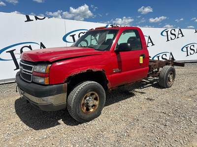 Chevrolet 3500 Cab & Chassis Truck