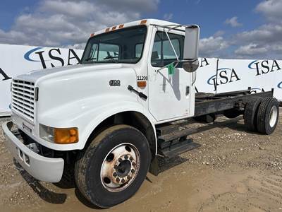 International 4700 Cab & Chassis Truck