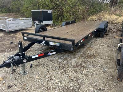 H&H H8220+2HDFD-100 Enclosed Car Carrier Trailer
