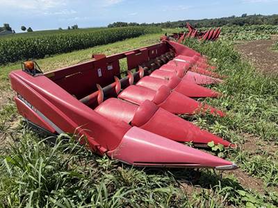 Case IH 3408 Corn Head