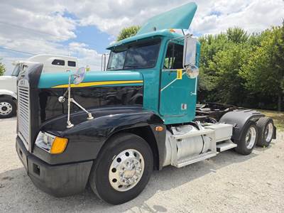 Freightliner USF 1-E Day Cab Truck