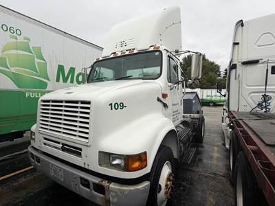 International 8100 Day Cab Truck