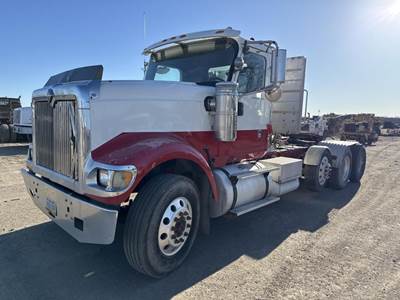 International 9900 Day Cab Truck