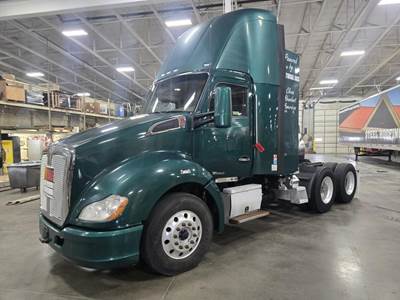 Kenworth T680 Day Cab Truck