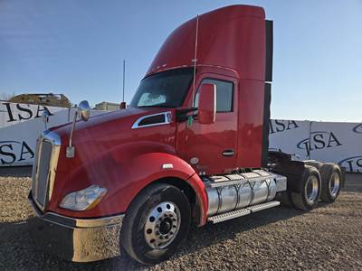 Kenworth T680 Day Cab Truck