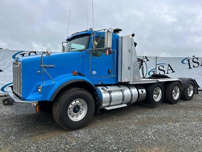 Kenworth T800 Day Cab Truck