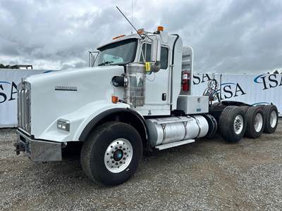 Kenworth T800 Day Cab Truck