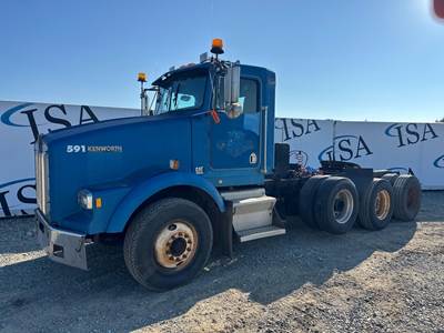 Kenworth T800 Day Cab Truck