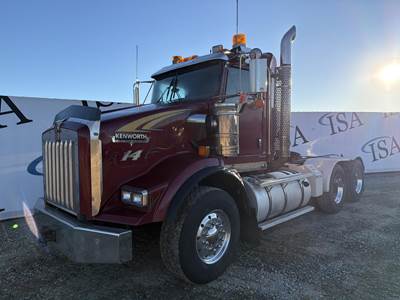 Kenworth T800 Day Cab Truck