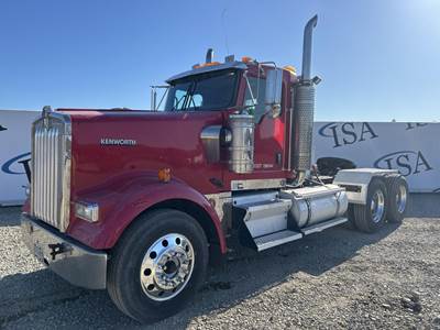 Kenworth W900 Day Cab Truck