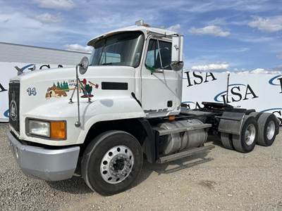 Mack CH613 Day Cab Truck