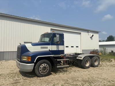 Mack CH613 Day Cab Truck
